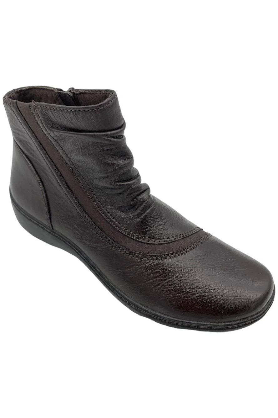Clarks Collection Leather Ankle Boot Cora Derby Dark Brown - Narrow